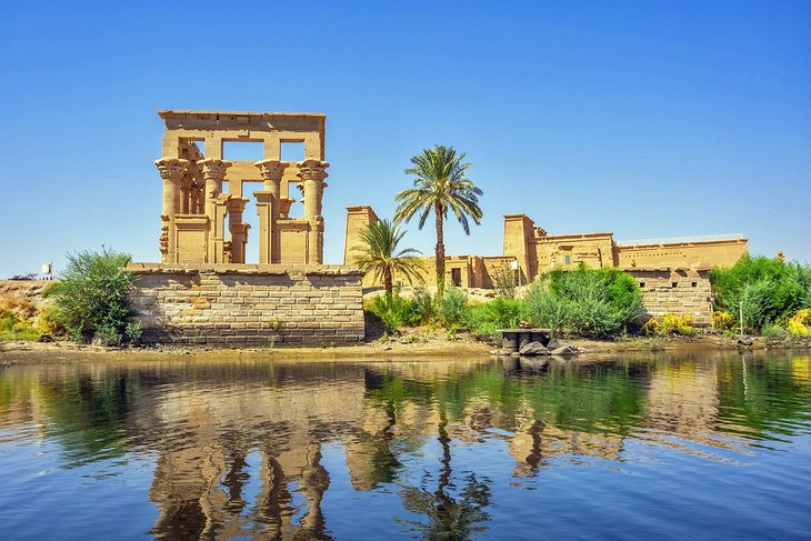 egypt-cruising-the-nile-complete-guide-nile-cruiser-routes-itineraries-philae-temple